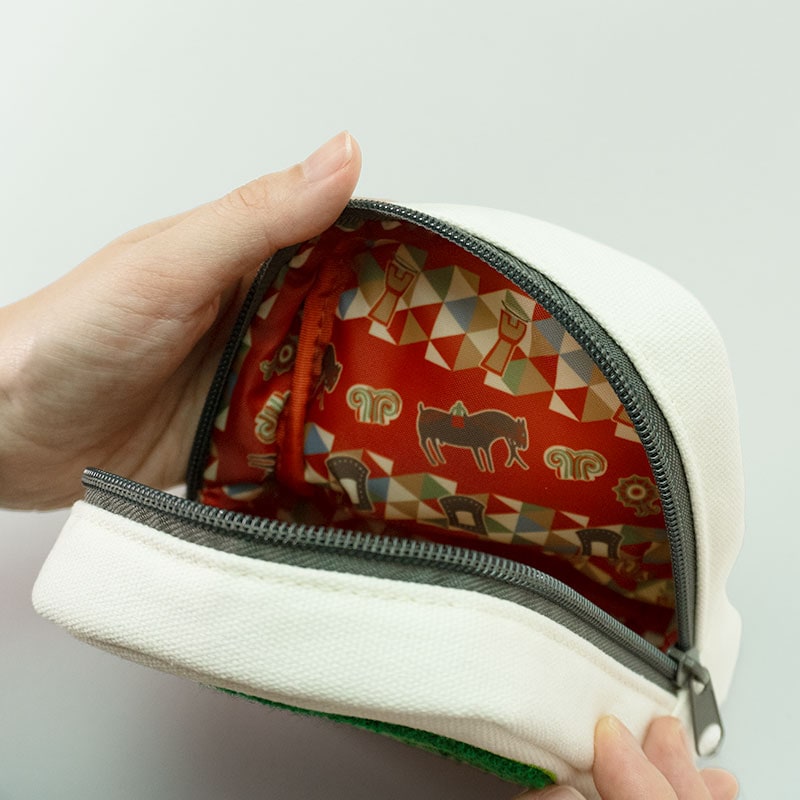 装飾古墳ポーチ 王塚古墳形