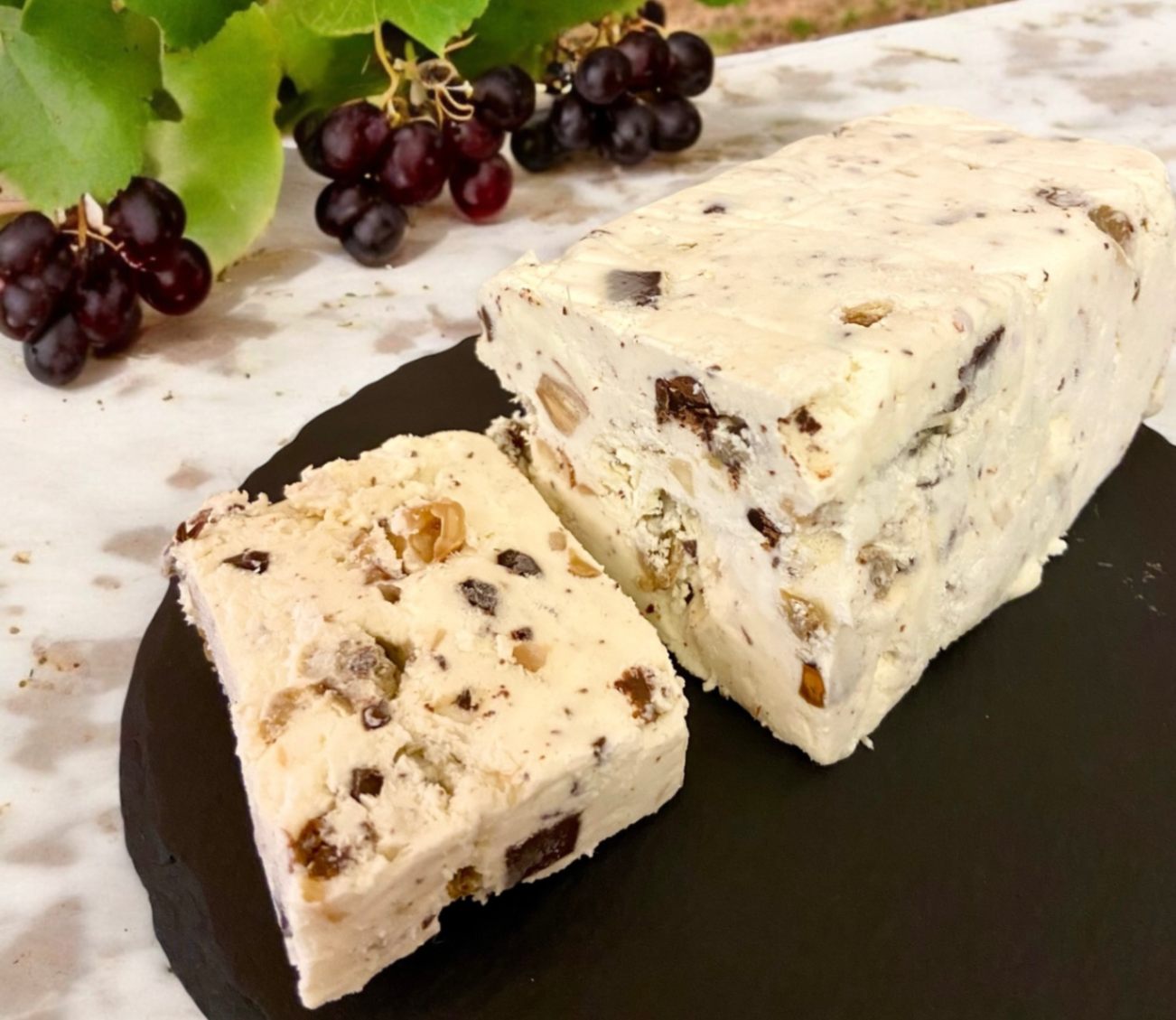 【送料込！】カッサータ ラムレーズン 300g おうちでオシャレにカフェ気分♪3度楽しめるカッサータ ラムレーズン
