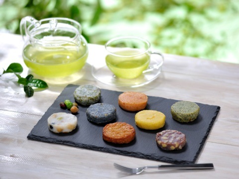 ֵǷå8κ̤ե졼СĤȤ