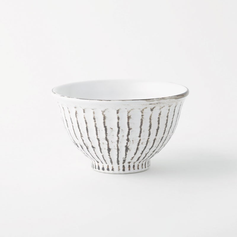 錆粉引　しのぎ5.0丼