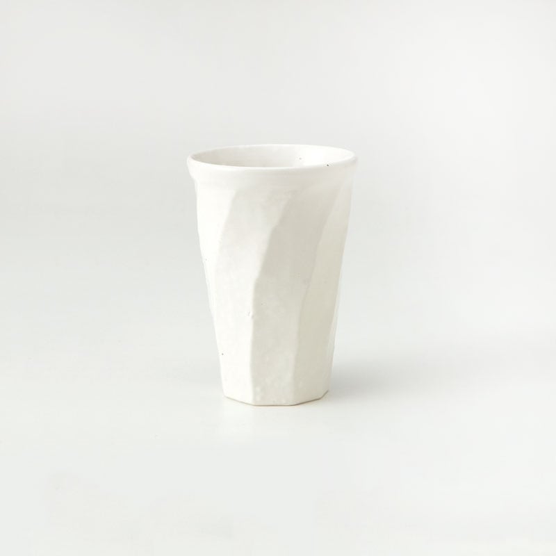 白玉粉引　ねじりカップ