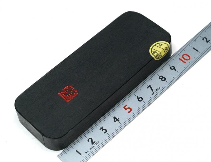 うめがえ 4.0丁型 かな用 油煙墨 上級品｜書道用品の半紙や筆、墨など