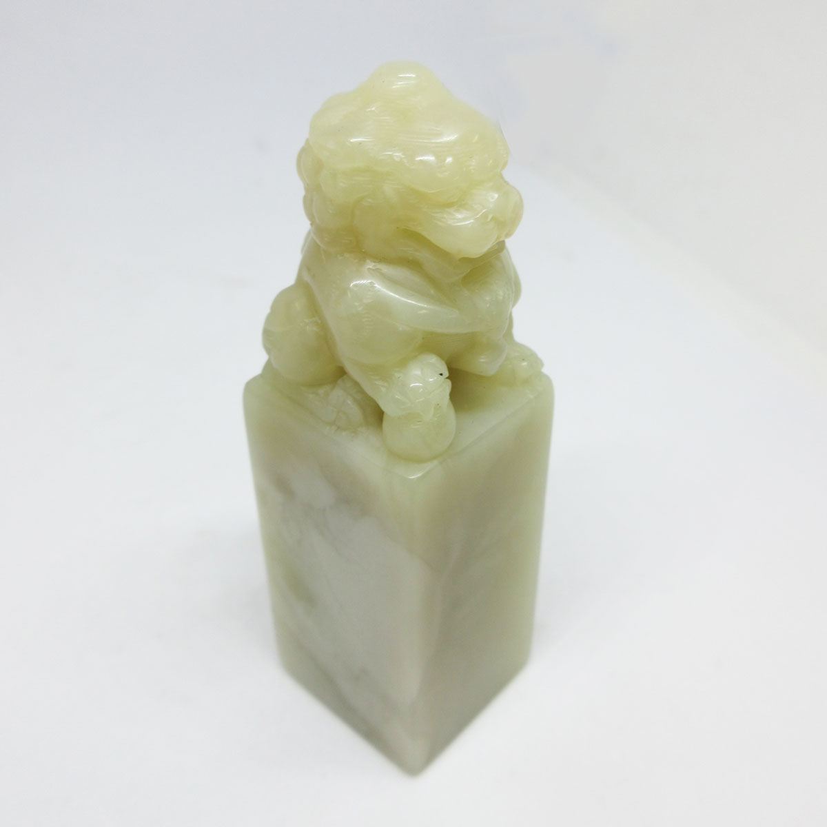 ラオス石 逸品印材№12 (2.4cm × 2.4cm × 4.3cm)｜書道用品の半紙や筆