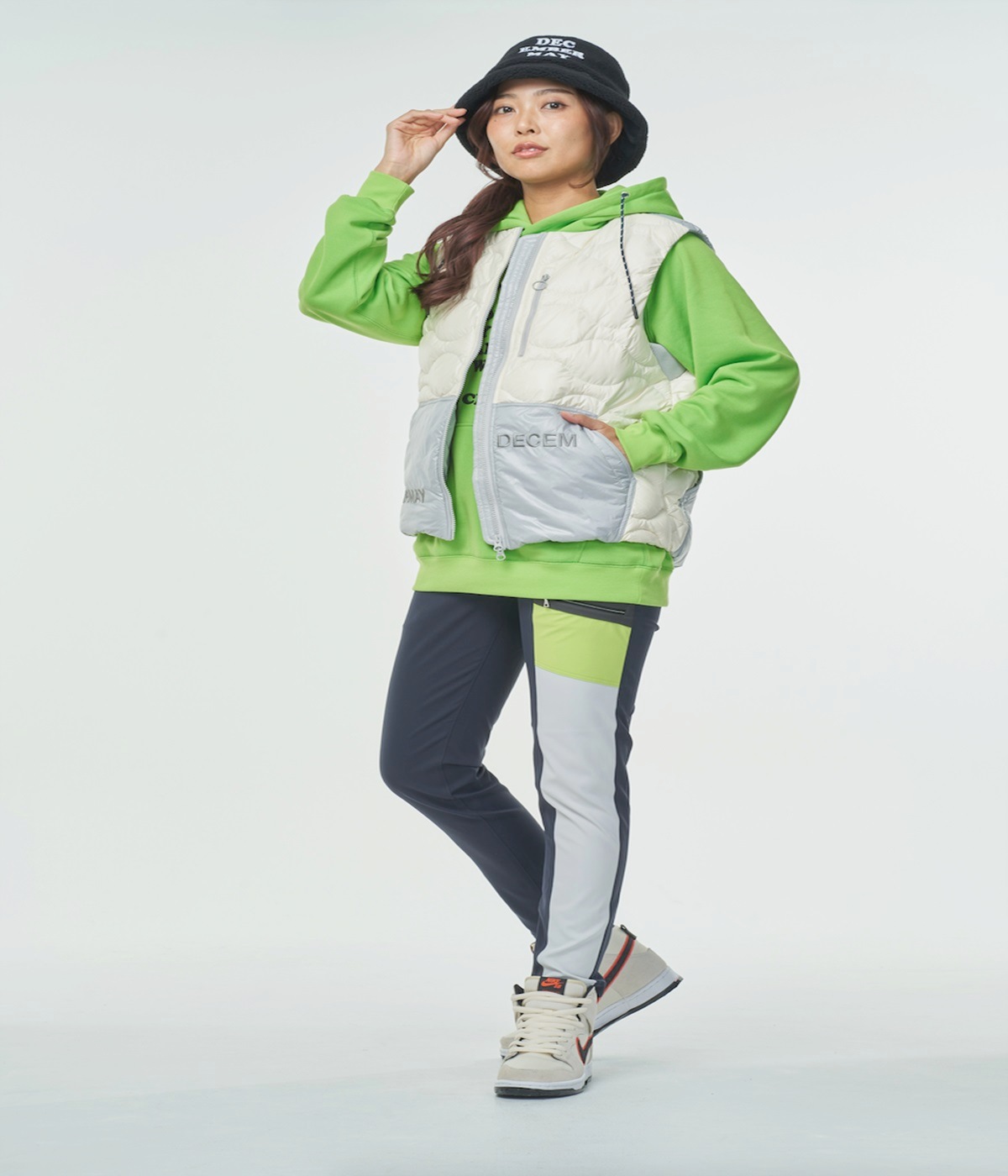 December May アシンメトリーラインパンツ