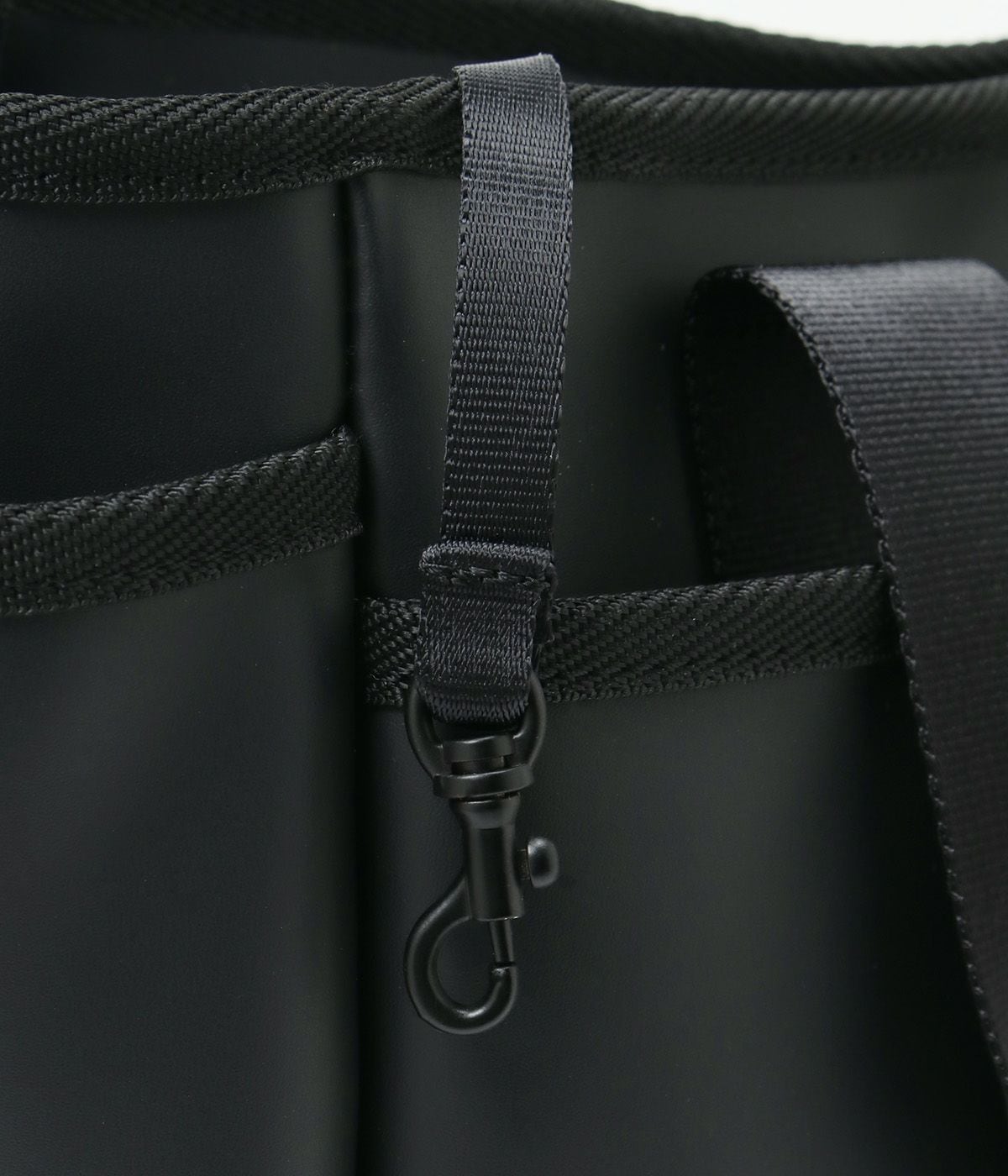 LEATHER ROUND BAG | TFW49（ティーエフダブリュー）Official EC