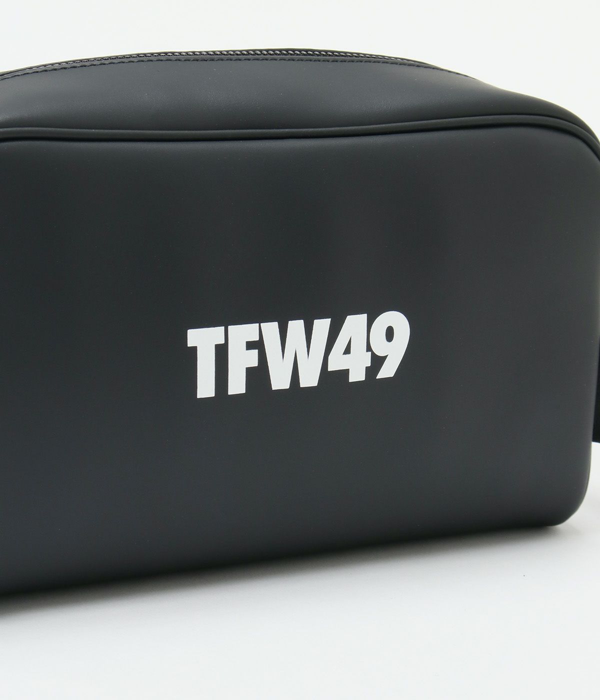 ラウンド用品・アクセサリー TFW49 25SS. LEATHER MIDIUM POUCH TFW49 25SS. LEATHER MIDIUM POUCH 【公式通販】