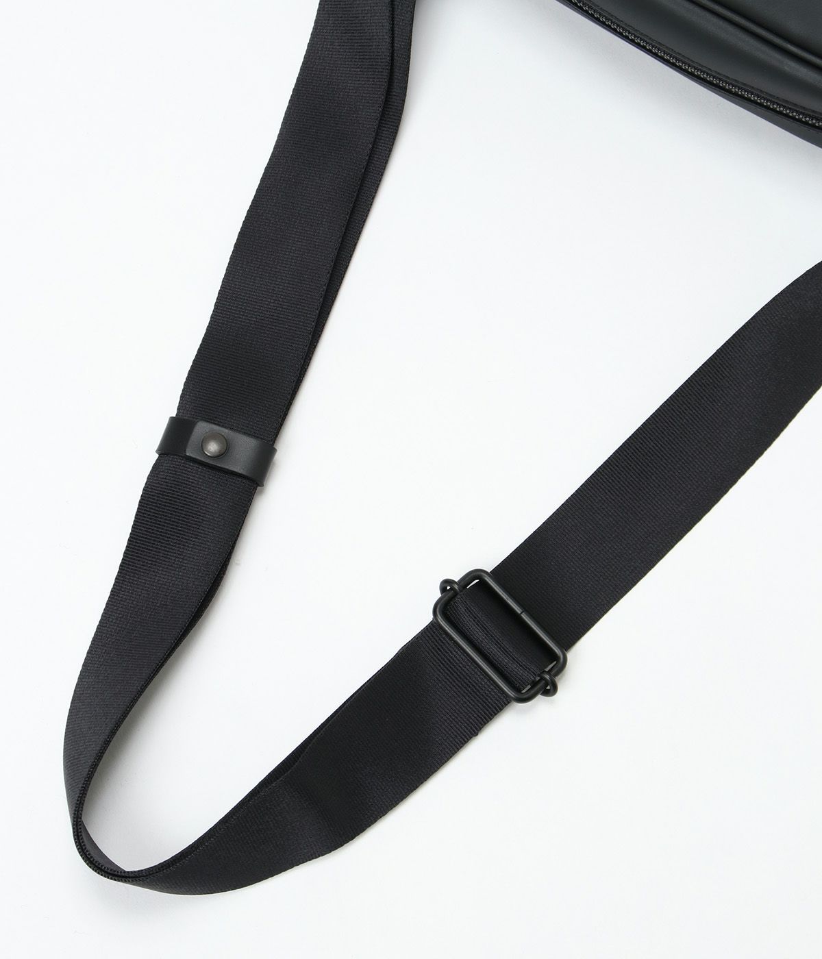 TFW49 / T132510006 / LEATHER SHOULDER BAG (2色) | BRAND,TFW49