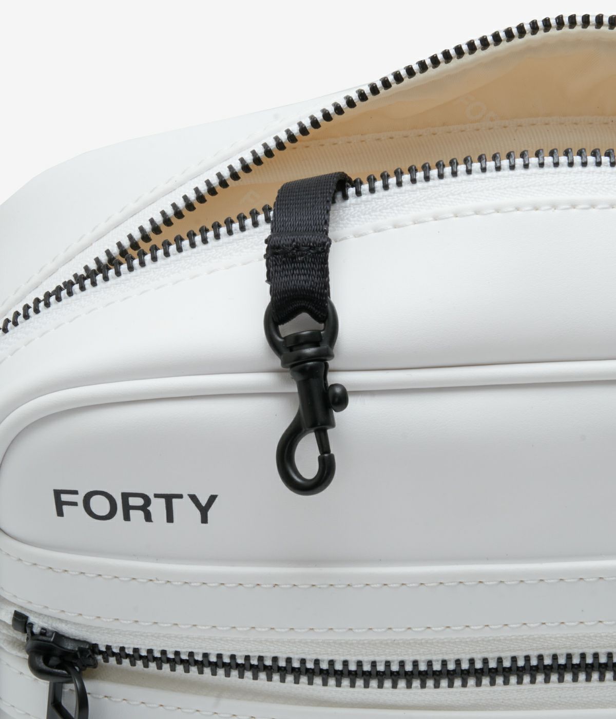 TFW49 / T132510006 / LEATHER SHOULDER BAG (2色) | BRAND,TFW49