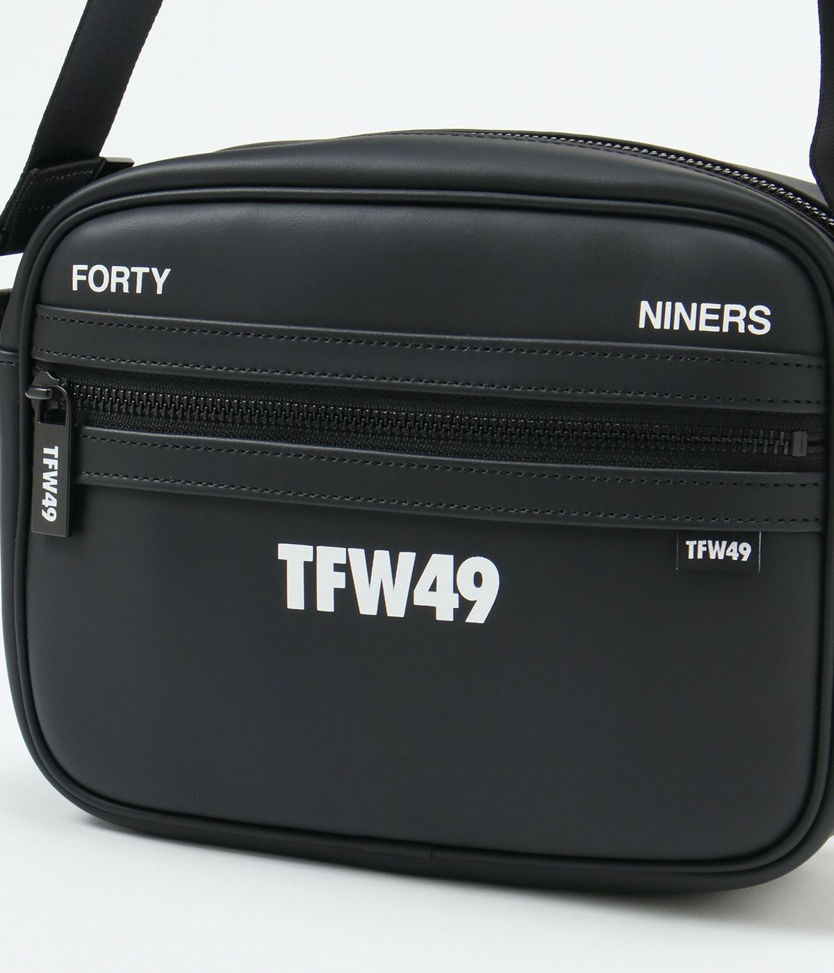 TFW49 / T132510006 / LEATHER SHOULDER BAG (2色) | BRAND,TFW49