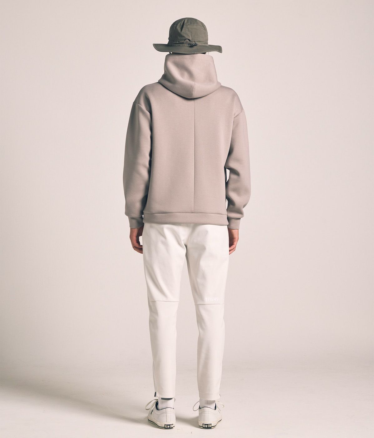 TFW49 / T102520020 / CARDBOARD MATERIAL HOODIE (3色