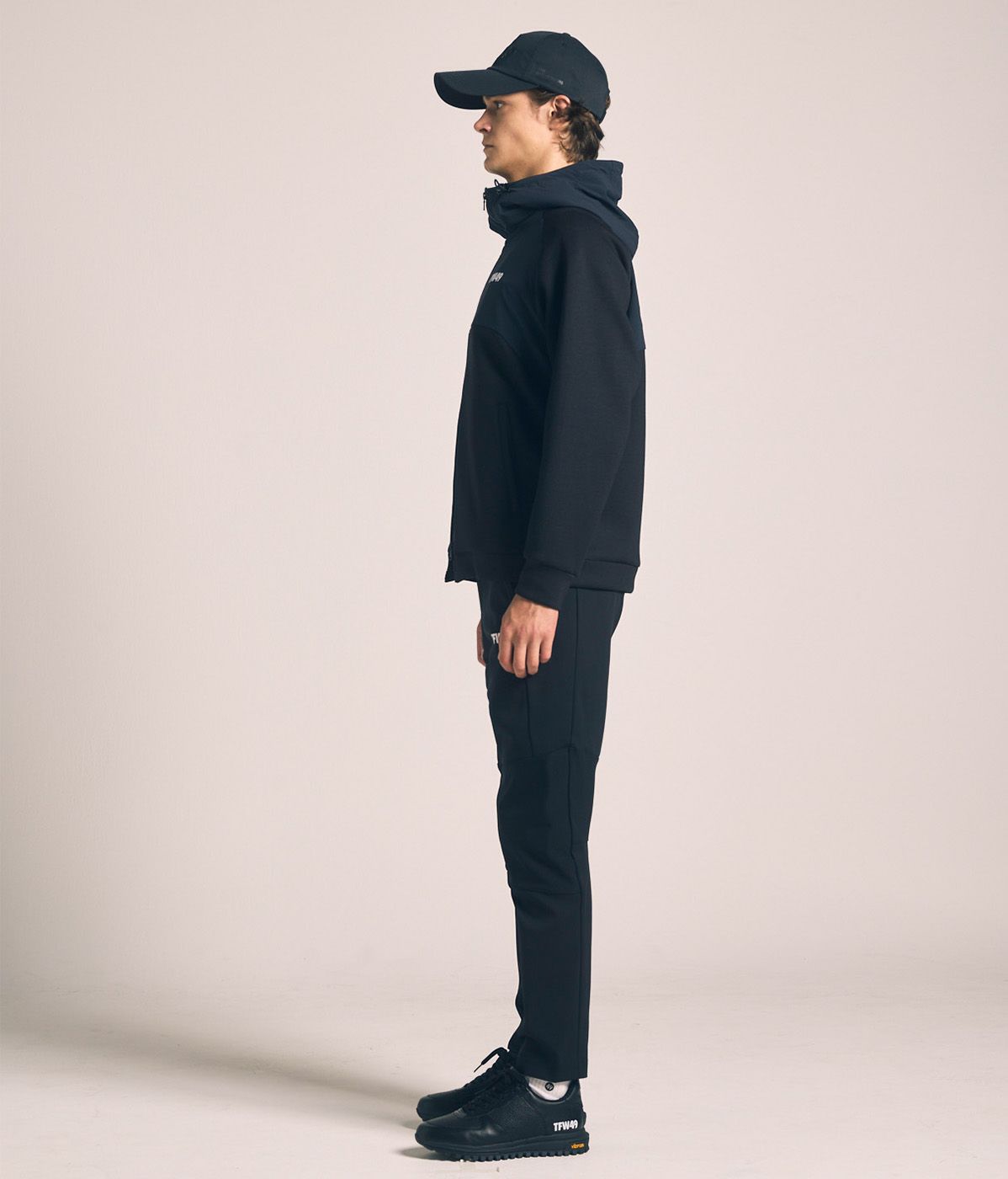 TFW49 / T102520030 / CARDBOARD MATERIAL FULL ZIP HOODIE（2色