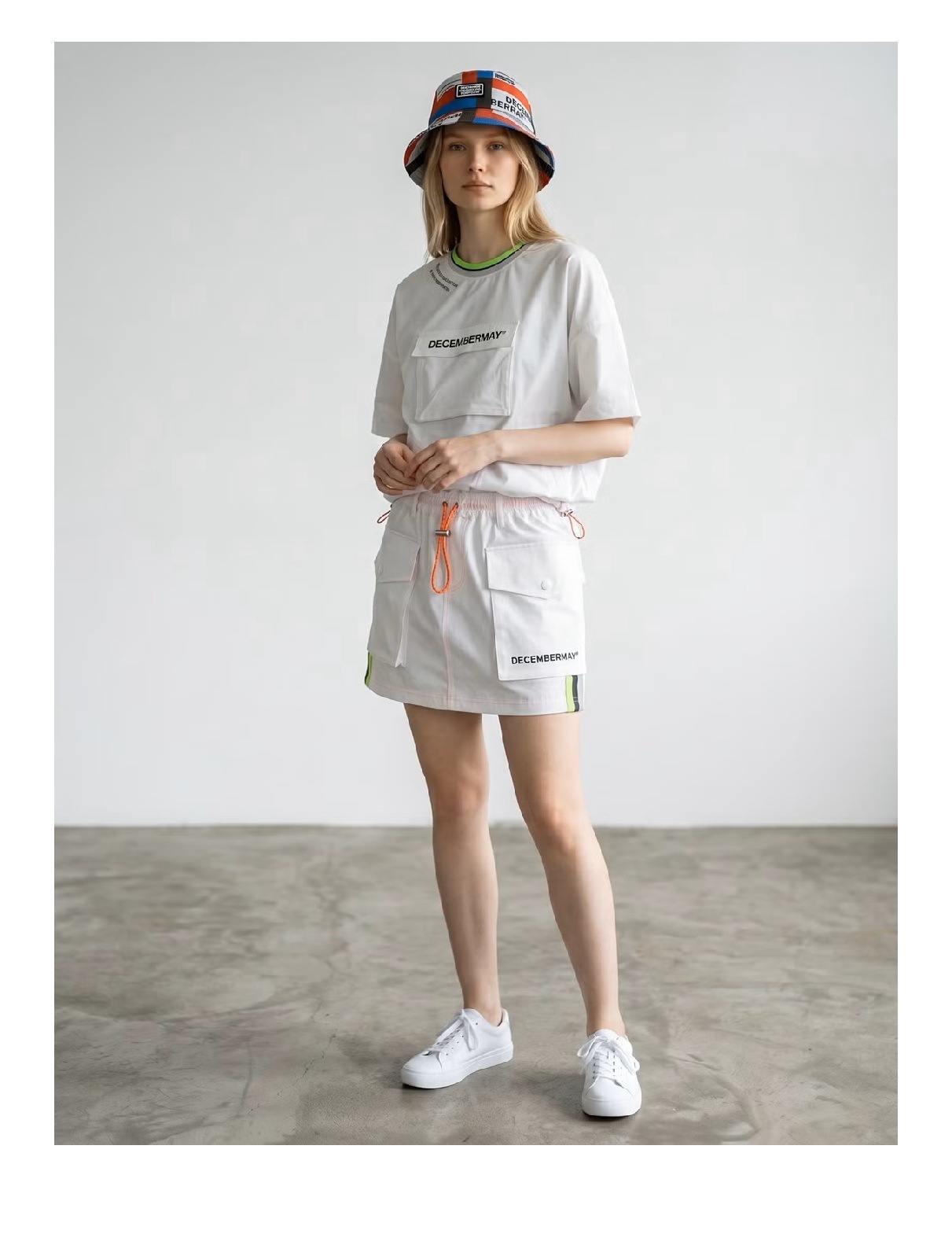 DECEMBERMAY/ 2-412-2550/ Water repellent agile skirt/WOMAN-WHITE