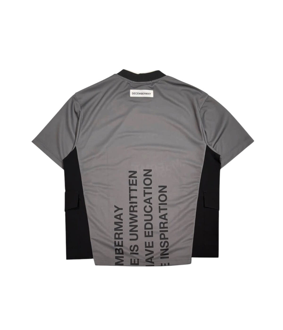 DECEMBERMAY / 4-605-1119 / Shimmering side pocket mockneck tee