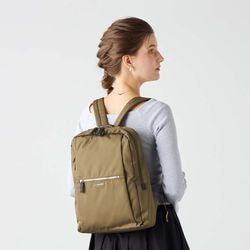 コーデュラ×リサイクルレザー スクエアリュックサック