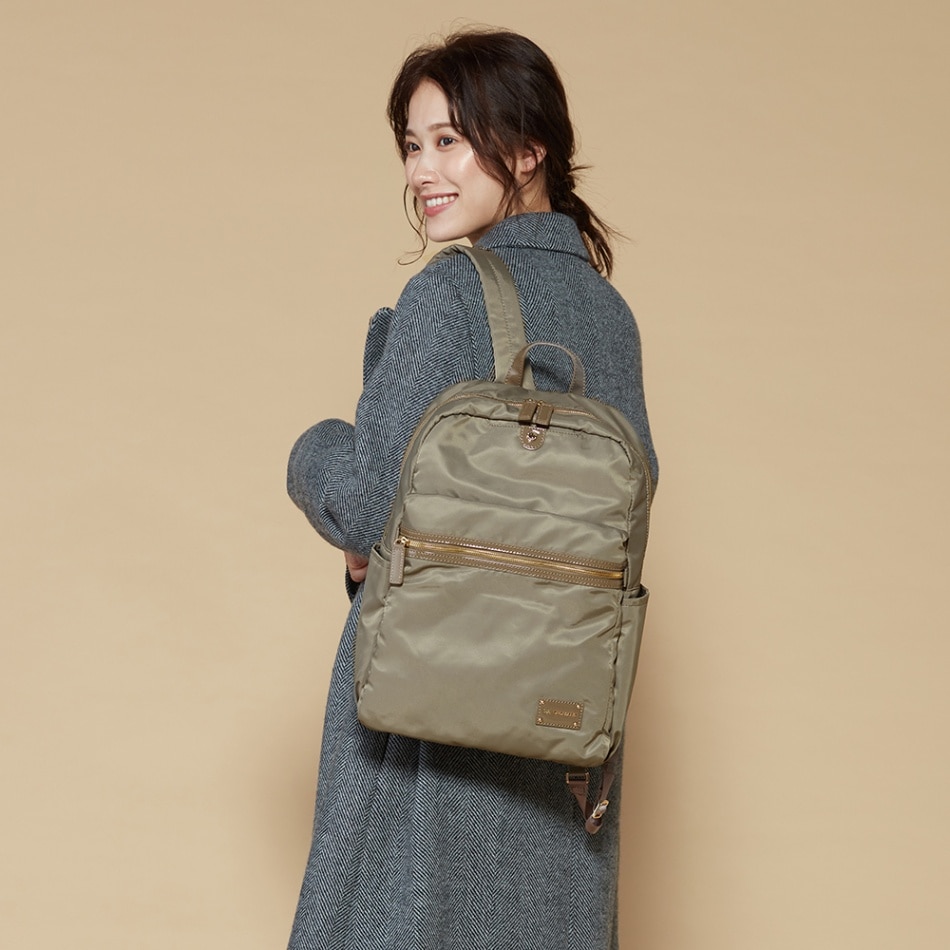 通勤・きれいめカジュアルにも◎ ナイロンリュックサック【撥水・軽量】