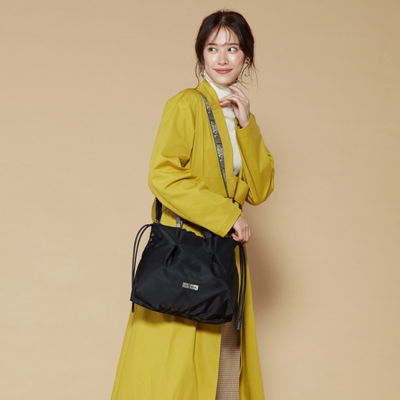 ドローストリング2WAYトート Sサイズ（ブラック×パイソン）