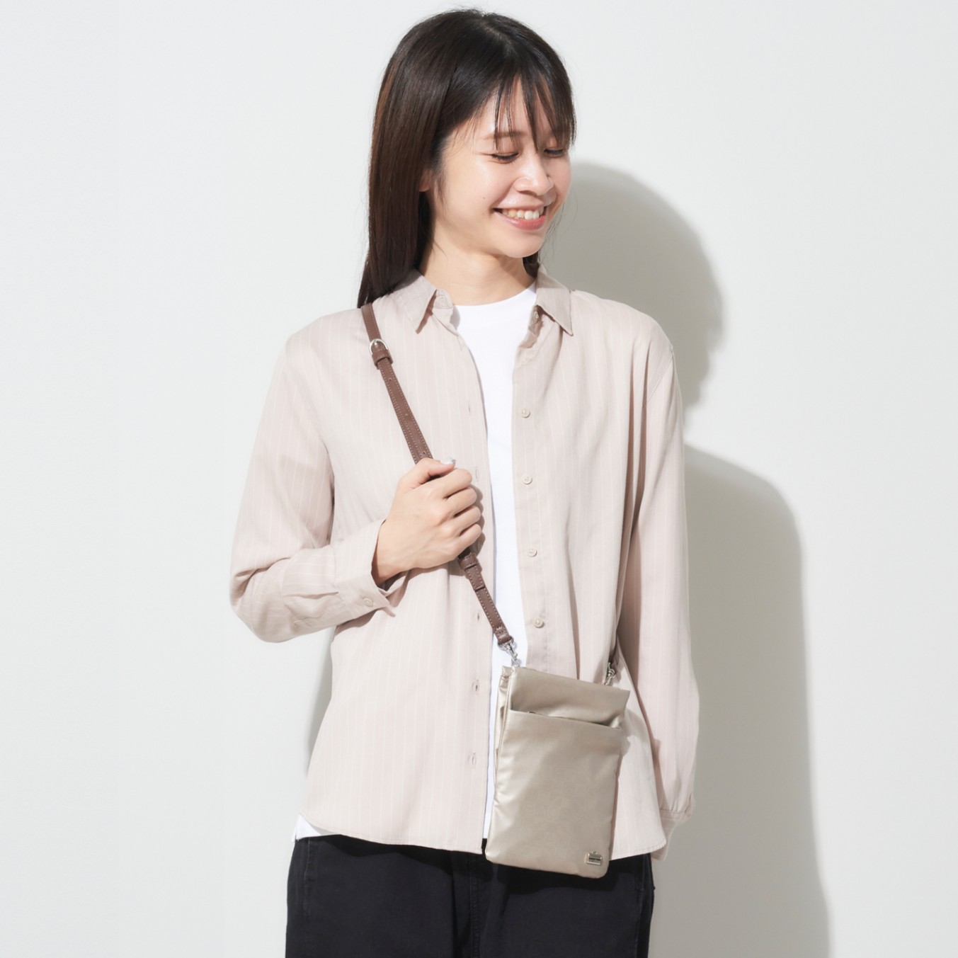 モノグラムデイリーミニマムポシェット｜レディースバッグ専門店 LA