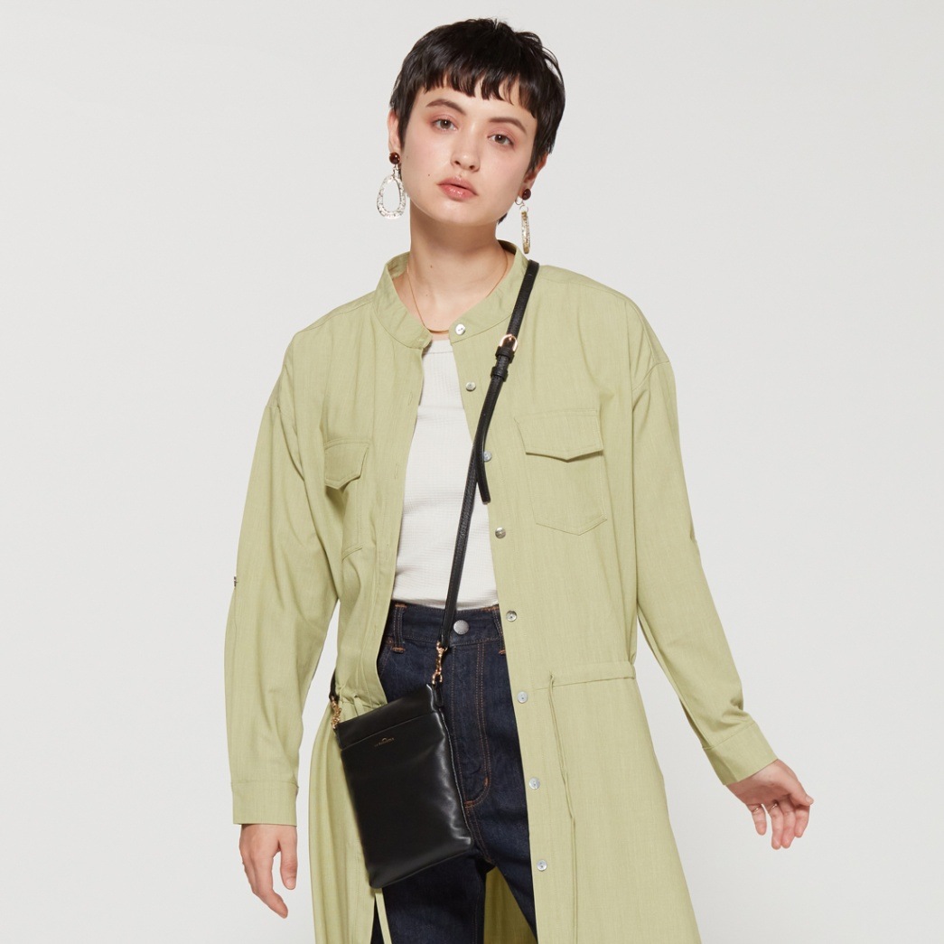 シープレザー　スクエアミニマムポシェット