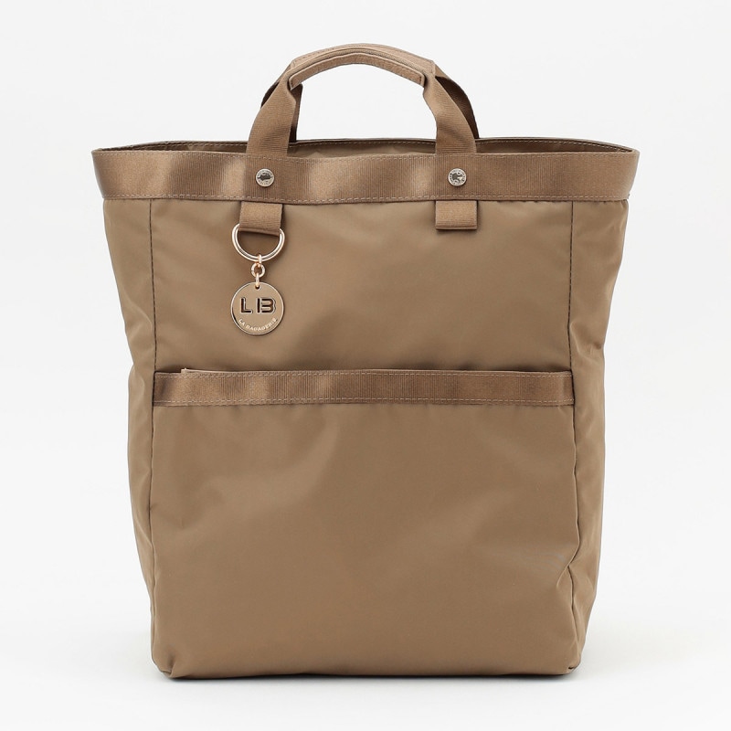 チャーム付き ナイロンスクエアリュック