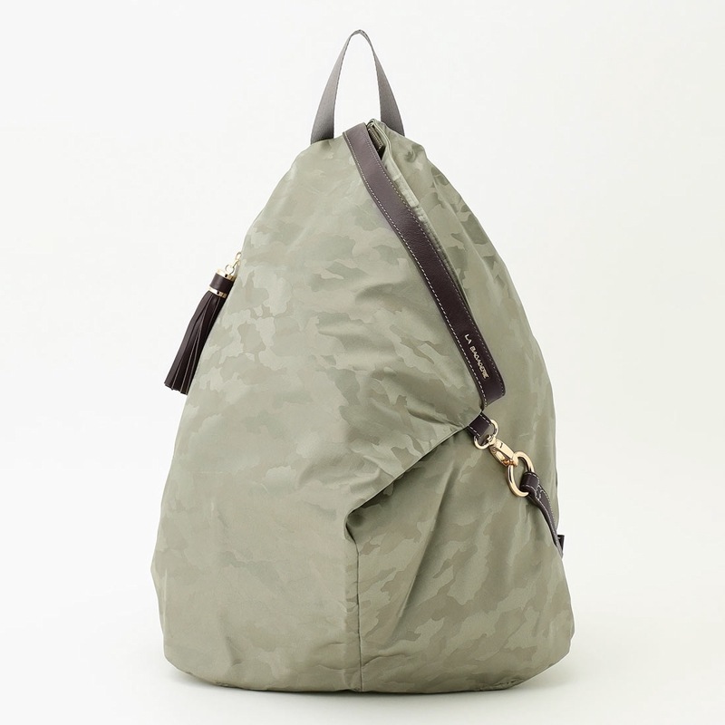 カモフラジャカード はっ水スマートリュック