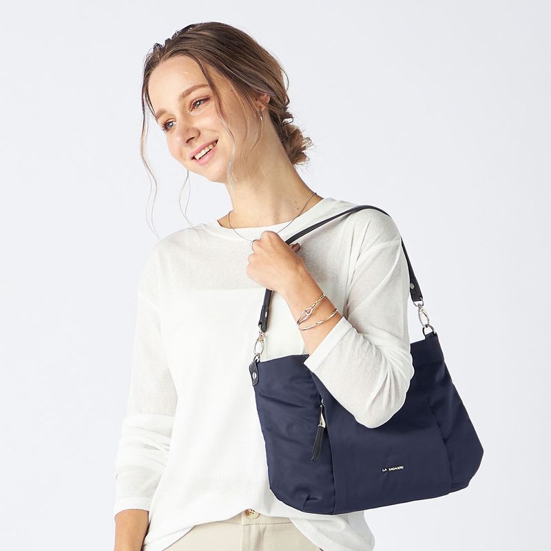 多収納ナイロン2WAYショルダー