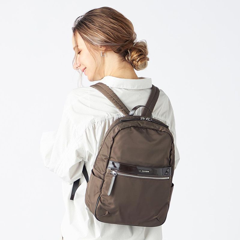 エナメルアクセントリュックサック