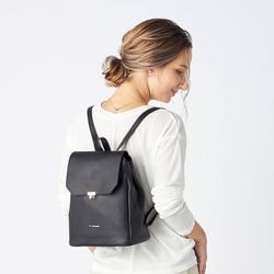 フロント金具デイリーリュック