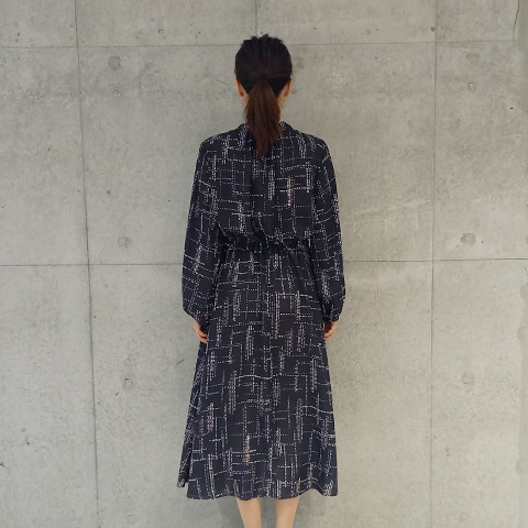 幾何学プリント・エレガントワンピース【75781】