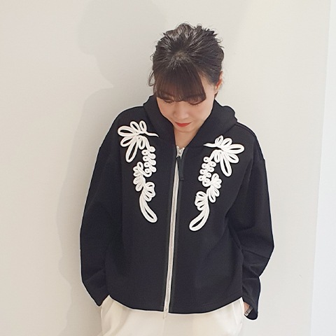 コード刺繍・デザインフーディー【75127】