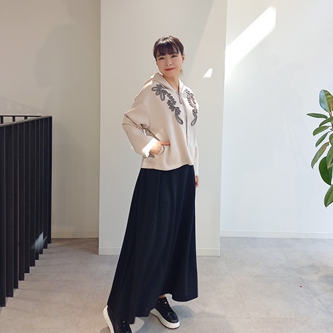 コード刺繍・デザインフーディー【75127】