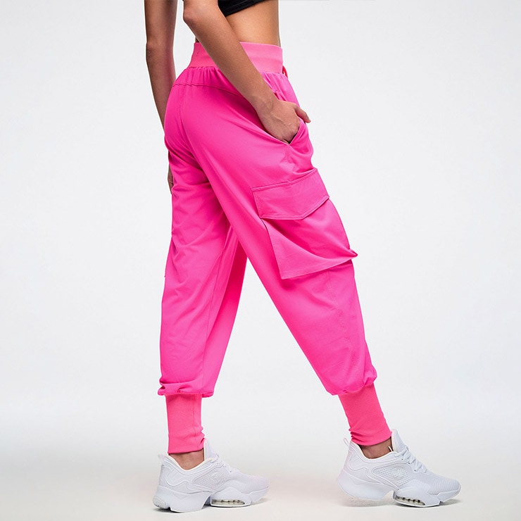 新品　正規品　ズンバ　 S ピンク　カーゴパンツ ZUMBA ズンバ 正規品 ウェア レディース カーゴパンツ ジョガーパンツ