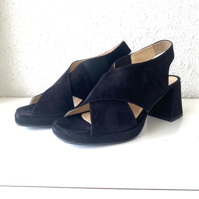 [ brunate ] No.68