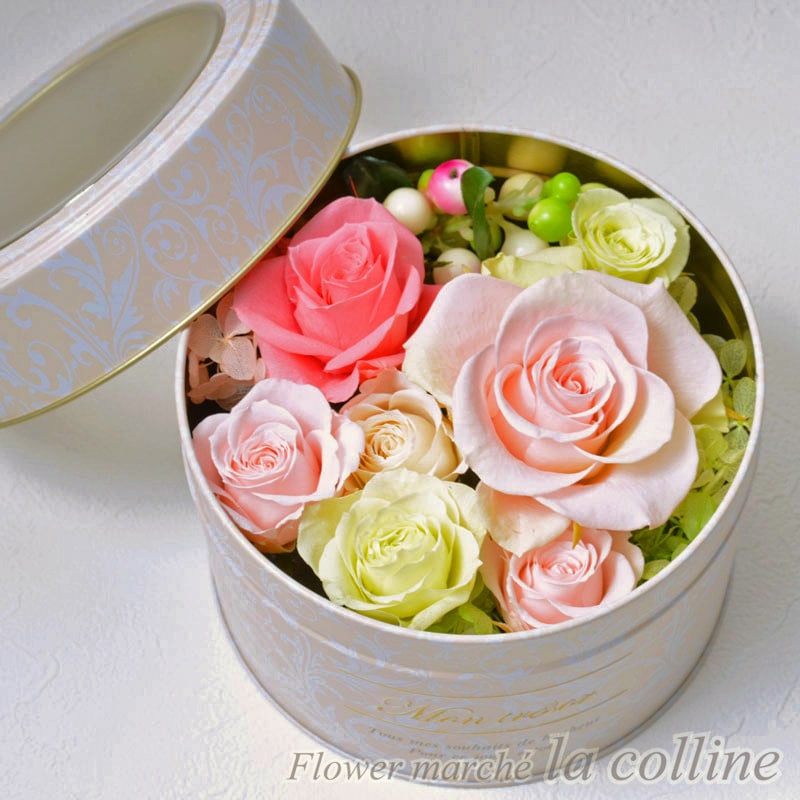 缶入りフェミニンBOXアレンジ（ピンクライム）【プリザーブド
