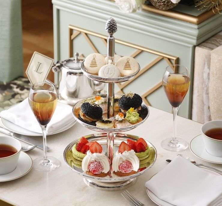 【12/3 (水) 日比谷サロン・ド・テご予約用】クリスマスリース アレンジメント レッスン＆アフタヌーンティー