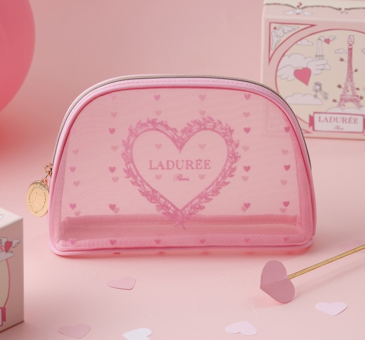 【新品未使用品】Ladurée チーク&鏡のセット あけましておめでとうございます。 2026年もラデュレのお菓子と共に