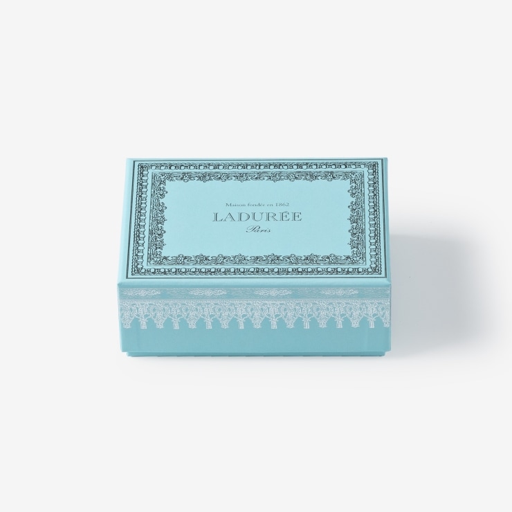 ナポレオン・トロワ・ブルー マカロン8個入り