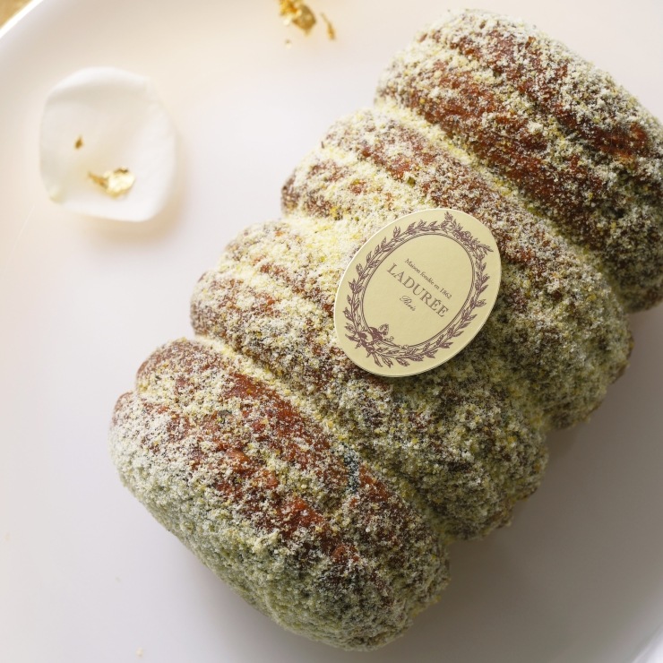 クリスマス2025】 シュトーレン・ピスタッシュ ｜ラデュレ｜マカロン