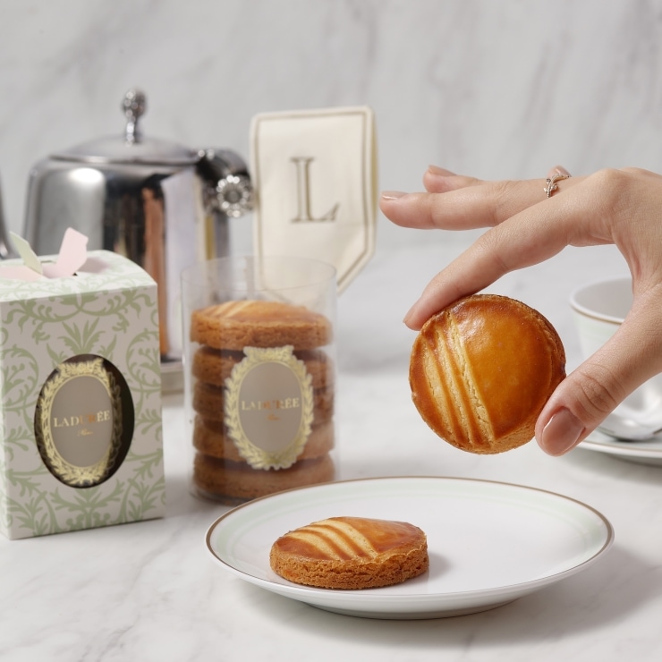 ギフトボックス入り】ガレット・ブルトンヌ ｜ラデュレ｜マカロン発祥