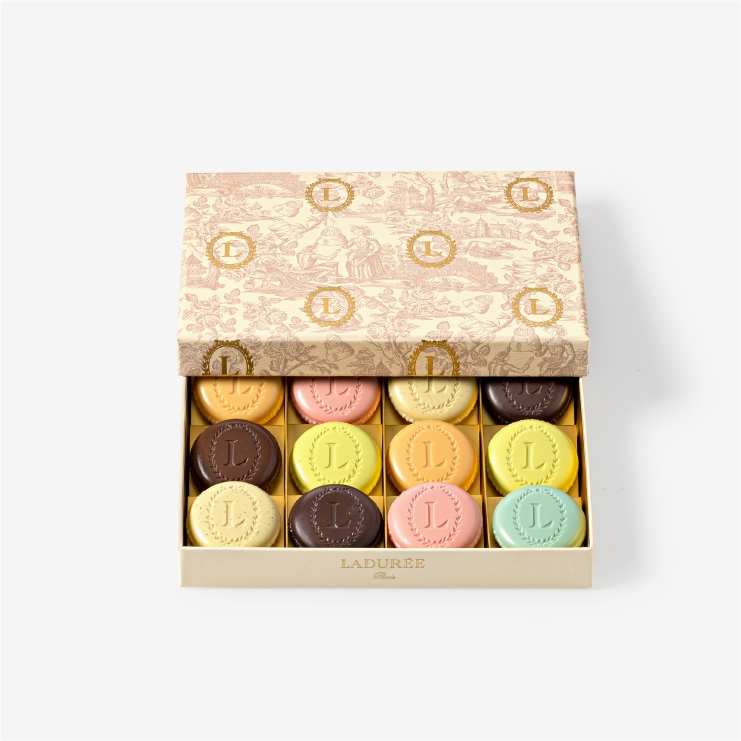 ローズ・プードレ ウジェニー12個入り ｜ラデュレ｜マカロン発祥の