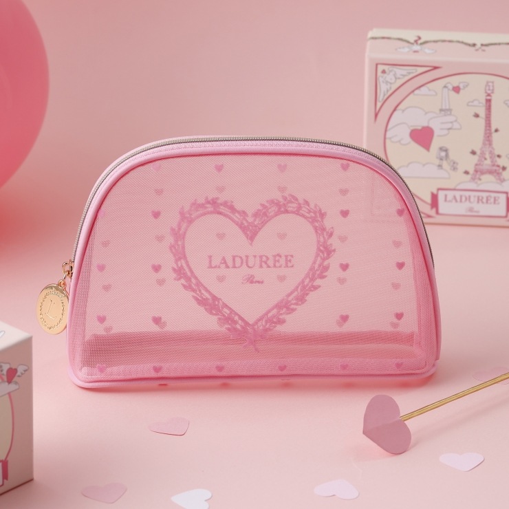 ポーチ プティ・クール ｜ラデュレ｜マカロン発祥のメゾン、パリの老舗