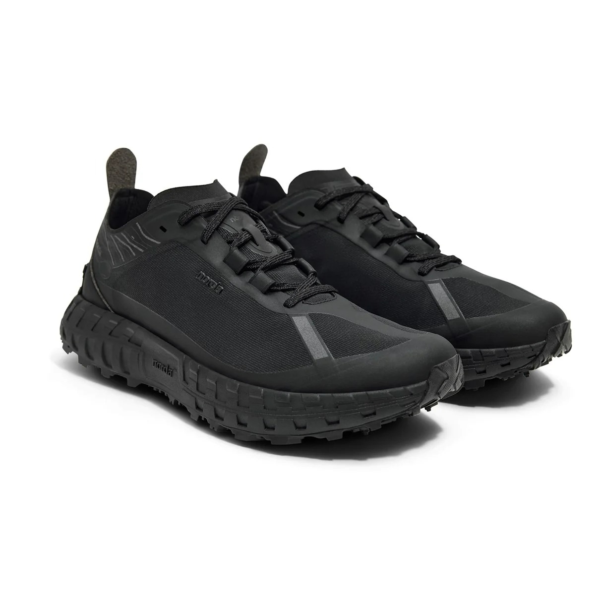 スニーカー | norda ノルダ 001A - W - Stealth Black スニーカー