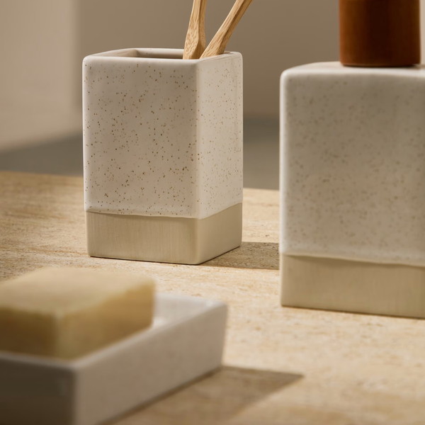 CARELI �����ץǥ��å���