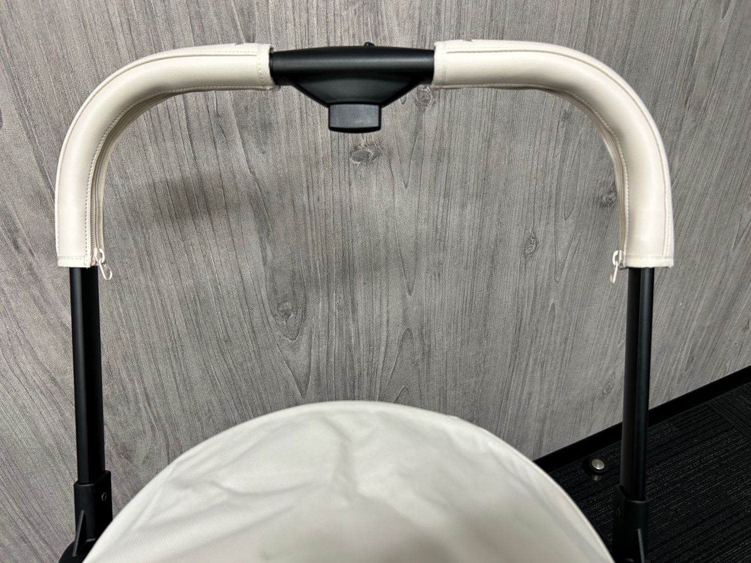 Royal Tails�����ץ�����ʡ��ե�������ѥϥ�ɥ륫�С��������ɡ���3���ˢ����ȯ��