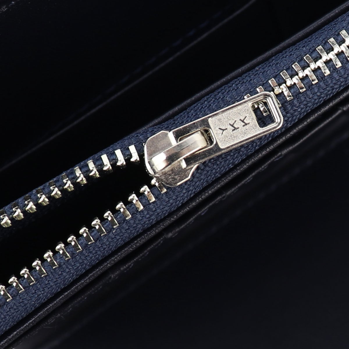 クアトロガッティ 財布 クロコダイル ラウンドジップ 長財布 QUATTRO GATTI 8137 BROWN(ブラウン)