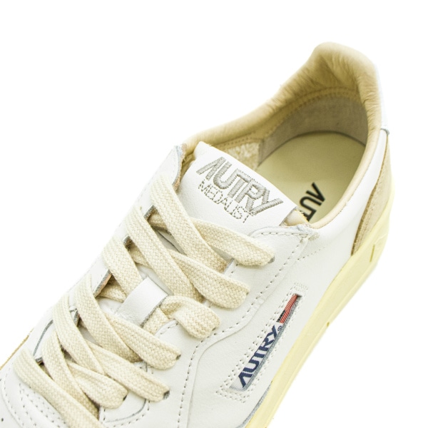 【AUTRY】 MEDALIST LOW SNEAKERS オートリースニーカー AUTRY オートリー スニーカー/MEDALIST LOW SNEAKERS【大きい