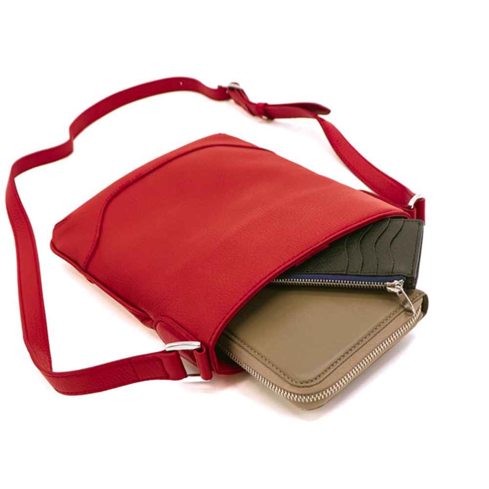 PELLE MORBIDA ペッレモルビダ 美品 メイデンヴォヤージュ レザー ショルダーバッグ レディース トープ MB073 PELLE MORBIDA（ペッレ モルビダ） ショルダーバッグ メイデン