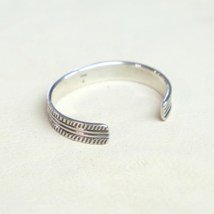 STAMP WORKS スタンプワークス【SWB-005】【Chisel Work Bangle