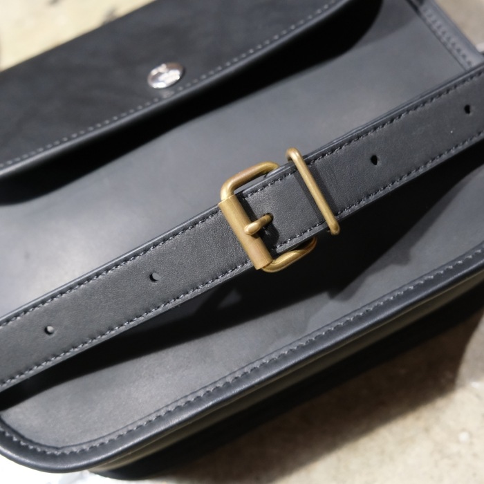 MOTO LEATHER��BAG72�� ��OILED COW LEATHER FLAP MINI SHOULDER BAG�ۥ�����ɥ����쥶���ե�åץߥ˥��������Хå� ���� ����С�������� 925