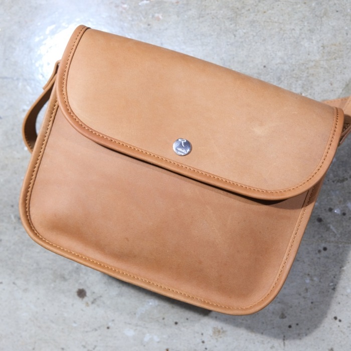 MOTO LEATHER��BAG72�� ��OILED COW LEATHER FLAP MINI SHOULDER BAG�ۥ�����ɥ����쥶���ե�åץߥ˥��������Хå� ���� ����С�������� 925