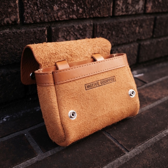 MOTIVE EQUIPPED �⡼�ƥ��� �������åץɡ�MOTIVE MULTIPLE BAG�۵��� COW HIDE �ޥ���Хå� ETC������ �ݡ���  MADE IN JAPAN